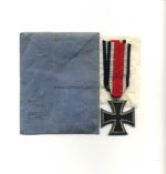 Eisernes Kreuz 2. Klasse 1939 mit Verleihungstüte - Hst. 65 Klein & Quenzer, Oberstein, Kerntyp 3 – Bild 2