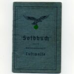 Soldbuch der Luftwaffe eines Fliegers aus Rudolstadt