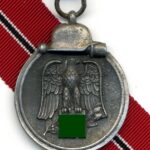 Ostmedaille, Winterschlacht im Osten 1941/42 (Hst. 26 – B.H. Mayer, Pforzheim)