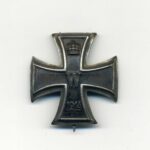 Eisernes Kreuz 1. Klasse 1914 mit Hersteller "KO" stark gewölbt