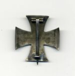Eisernes Kreuz 1. Klasse 1914 mit Hersteller "KO" stark gewölbt – Bild 2