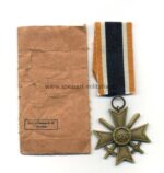 Kriegsverdienstkreuz mit Schwertern 2.Klasse 1939 mit Verleihungstüte, Hst. 65 - Klein & Quenzer, Oberstein – Bild 2