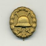 Verwundeten-Abzeichen für die Armee und Kolonialtruppen 1918 in matt Gold, Mint