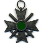 Kriegsverdienstkreuz 2. Klasse 1939. Hst. 93