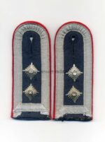 Paar Schulterklappen Luftwaffe Oberfeldwebel der Artillerie