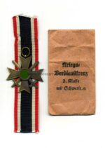Kriegsverdienstkreuz mit Schwertern 2.Klasse 1939 mit Verleihungstüte, Herst. Klein & Quenzer, Oberstein/Nahe