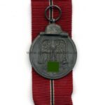 Ostmedaille, Winterschlacht im Osten 1941/42 (Hst. 4 – Steinhauer & Lück, Lüdenscheid)