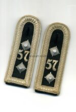 Paar Schulterklappen Heer Oberfeldwebel Infanterie-Regiment 57