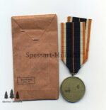 Kriegsverdienstmedaille 1939 mit Tüte und Urkunde – Bild 4