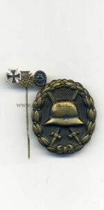 Verwundeten-Abzeichen für die Armee und Kolonialtruppen 1918 in schwarz mit Nadel