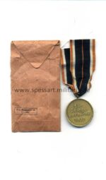 Kriegsverdienstmedaille 1939 mit Tüte, Hst. Klein & Quenzer, Oberstein – Bild 2
