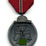 Ostmedaille, Winterschlacht im Osten 1941/42 (Hst. 109 – Walter & Henlein, Gablonz)