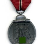 Ostmedaille, Winterschlacht im Osten 1941/42 (Hst. 13 – Gustav Brehmer, Markneukirchen)