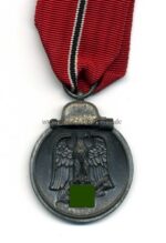 Ostmedaille, Winterschlacht im Osten 1941/42 (Hst. 109 – Walter & Henlein, Gablonz)