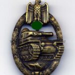 Panzerkampfabzeichen in Bronze Hersteller "Karl Wurster, Markneukirchen" selten