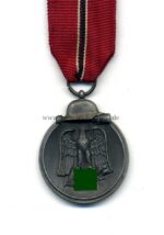 Ostmedaille, Winterschlacht im Osten 1941/42, Hst. 93 - "Richard Simm & Söhne, Gablonz"