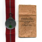 Ostmedaille mit Verleihungstüte, Hst. 26, Winterschlacht im Osten 1941/42