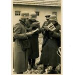 Wehrmacht/Heer Aufnahme mit Parade Stahlhelm M34