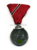 Medaille Winterschlacht im Osten 1941/42 – Trageweise Österreich, Hst. 65 “Klein & Quenzer, Oberstein”