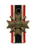 Kriegsverdienstkreuz mit Schwertern 2.Klasse 1939, Herst. 61 "Rudolf Karneth & Sohn" Doppelpunze! – Bild 2