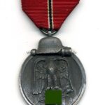 Ostmedaille, Winterschlacht im Osten 1941/42 (Hst. 23 – Arbeitsgemeinschaft für Heeresbedarf in der Graveur & Ziselierinnung, Berlin)