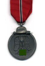 Ostmedaille, Winterschlacht im Osten 1941/42 (Hst. 26 – B.H. Mayer, Pforzheim)