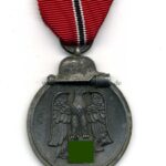 Ostmedaille, Winterschlacht im Osten 1941/42 (Hst. 20 – C.F. Zimmermann, Pforzheim)