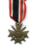 Kriegsverdienstkreuz 2. Kasse 1939 mit Schwertern – Bild 2