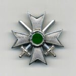 Kriegsverdienstkreuz 1. Klasse mit Schwertern, Buntmetall