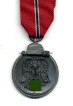 Ostmedaille, Winterschlacht im Osten 1941/42 (Hst. 23 – Arbeitsgemeinschaft für Heeresbedarf in der Graveur & Ziselierinnung, Berlin)