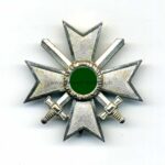Kriegsverdienstkreuz 1. Klasse mit Schwertern, Buntmetall, Hst. - 43. Julius Bauer, Zella-Mehlis