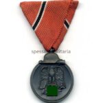 Ostmedaille, Winterschlacht im Osten 1941/42 Trageweise Österreich (Dreiecksband) (Hst. 98 – Rudolf Souval, Wien)
