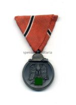 Ostmedaille, Winterschlacht im Osten 1941/42 Trageweise Österreich (Dreiecksband) (Hst. 98 – Rudolf Souval, Wien)