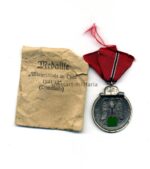 Ostmedaille, Winterschlacht im Osten 1941/42 (Hst. 18 -Karl Wurster KG, Markneukirchen)