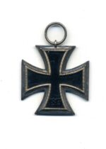 Eisernes Kreuz 2.Klasse 1939 mit Hst. 25 Arbeitsgemeinschaft der Graveur-, Gold- und Silberschmiedeinnungen, Hanau – Bild 2