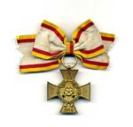 Lippe-Detmold, Kriegsverdienstkreuz als Damenschleife