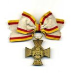 Lippe-Detmold, Kriegsverdienstkreuz als Damenschleife