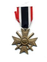 Kriegsverdienstkreuz 2 Klasse mit Schwertern mit Hersteller 108 – Bild 2