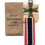 Kriegsverdienstkreuz 2. Klasse ohne Schwerter, Hst. 1 Deschler & Sohn München