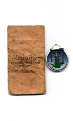 Ostmedaille, Winterschlacht im Osten 1941/42 mit Verleihungstüte (Hst. 63 – Franz Klast & Söhne, Gablonz)