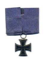 Eisernes Kreuz 2. Klasse 1914 im Packpapier Hersteller KO – Bild 2