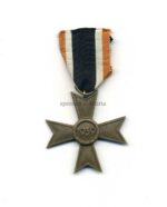 Kriegsverdienstkreuz 2. Klasse 1939 ohne Schwerter, Hst. 107 "Carl Wild, Hamburg" – Bild 2