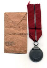 Ostmedaille, Winterschlacht im Osten 1941/42 mit Verleihungstüte (Hst. 10 – Förster & Barth, Pforzheim) – Bild 2
