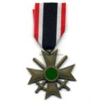 Kriegsverdienstkreuz  2. Klasse 1939  Hst. 85 - "Julius Pietsch, Gablonz"