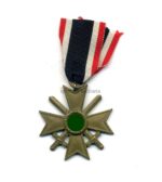 Kriegsverdienstkreuz 2. Klasse 1939 mit Schwertern, Hst. 31. Hans Gnad, Wien